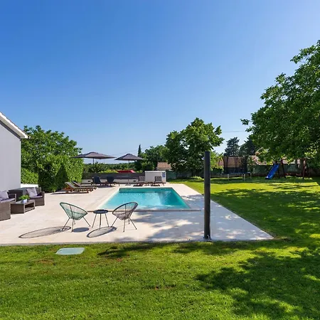 度假居 Anavi Mit Privatem Pool Und Grossem Garten By Interhome Barban